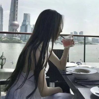 林七甜:爱我比你混社会更有意思._qq女生头像_我要