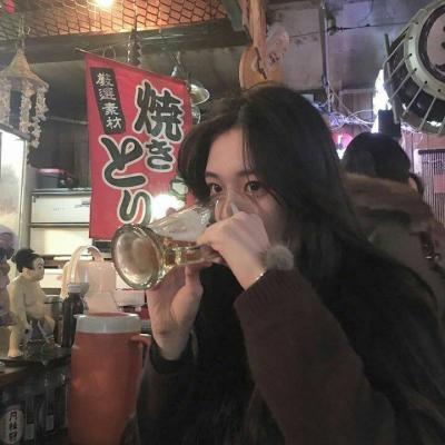 哈哈女孩.