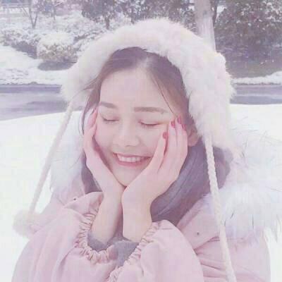 捧脸小仙女_qq女生头像_我要个性网