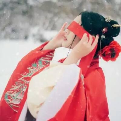 红衣古古风女头