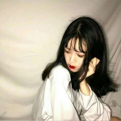 " 好好生活,再不碰感情._qq女生头像_我要个性网