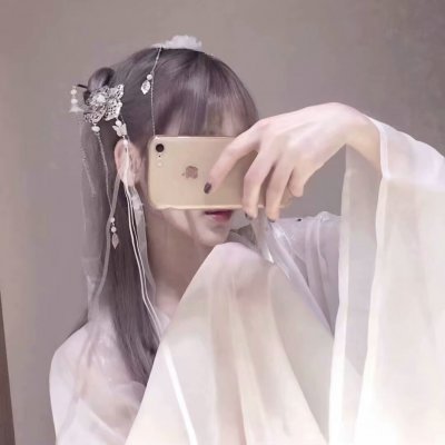 浅心:闺蜜女头 笑脸给多了 也会累_qq女生头像_我要
