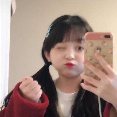 祁安辞抖音网红草莓果酱可爱女生头像