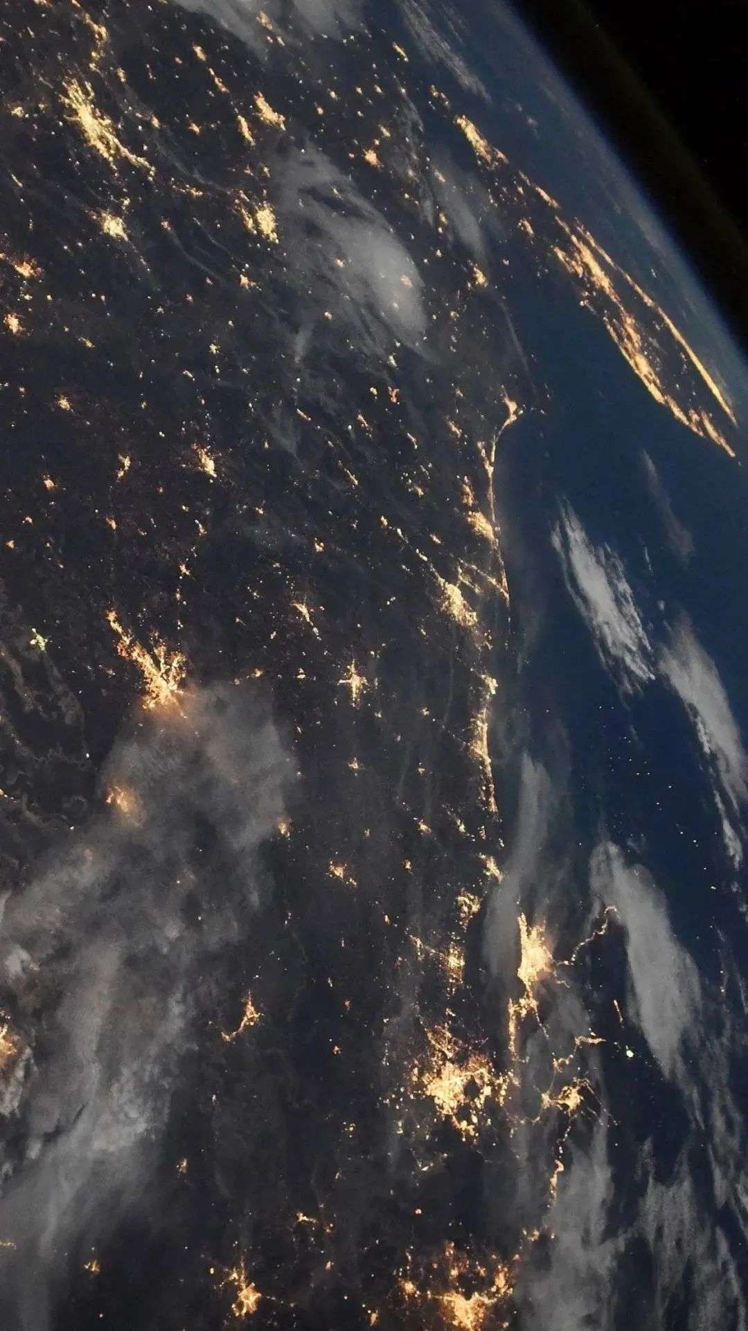 等苦尽甘来的那一天山河星月都做贺礼