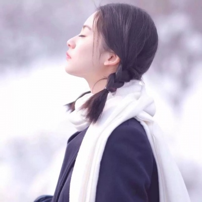 干净气质唯美女头 怕目光夹杂着_女生头像_我要个性网