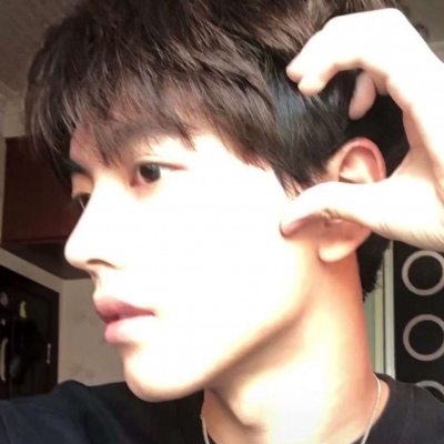 干净温柔男头/慢热社恐,不善恋爱._男生头像_我要个性