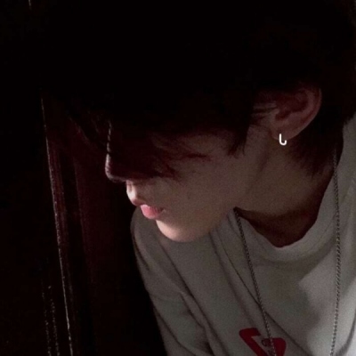 我们好像 渐行渐远了_男生头像_我要个性网