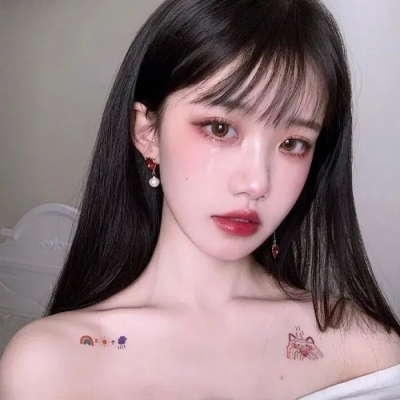 超拽霸气的女生头像