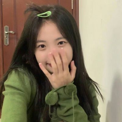 ins甜妹微信女头假如生活出卖了_微信头像_我要个性网