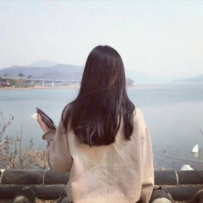 QQ女头背影个性=头像女生背影性感