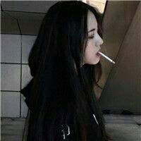 女生头像抽烟霸气图片