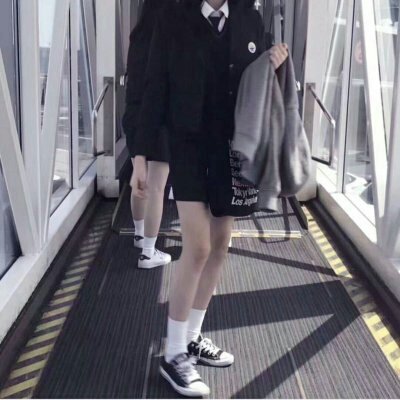 部位女头(言默)