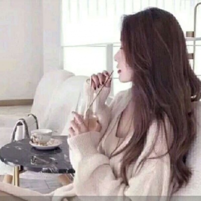 女神鸭美美的头像