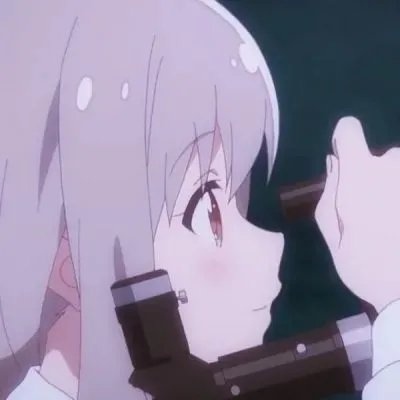 星星还是那么亮，月亮还是在天上