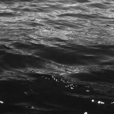 迟御：黑色海洋抑郁风景图/请把我埋在大海里