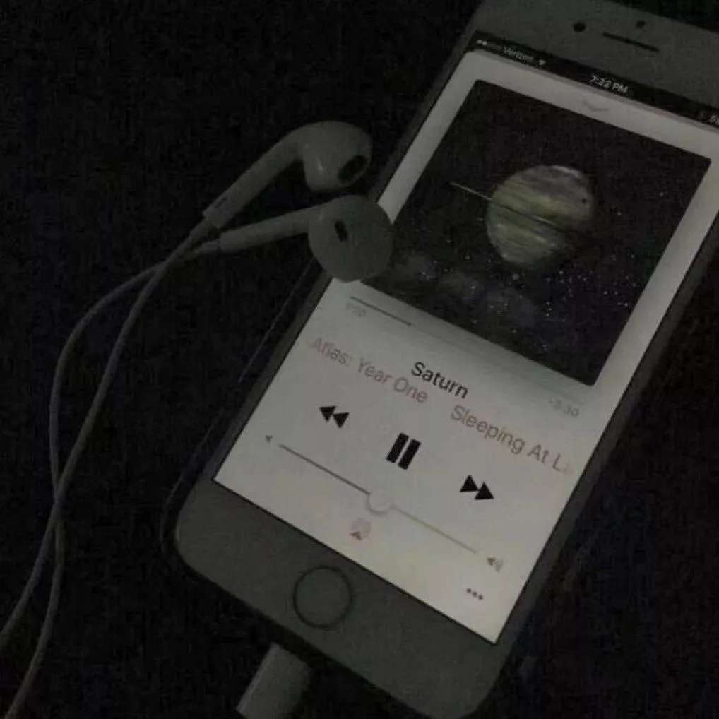 微丧背景图:以后,我所能做的,就是祝你万事顺遂