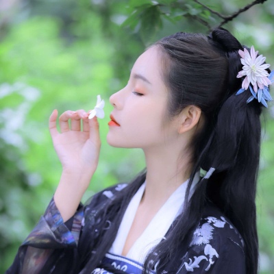 唯美古风精致女生头像 我们是