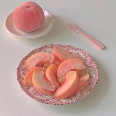 最爱吃桃子了