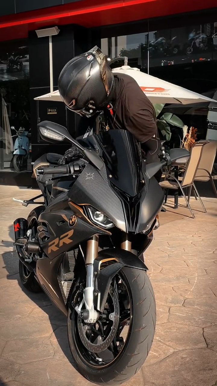 机车    宝马1000rr